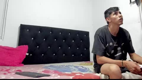 Snapshot of chloe_evanx_ chatting on 02-11-25, 02:25 Chloe Evanx online show from 02-11-25, 02:25