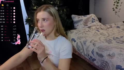 Arianaa Mourrr online show from 12-23-24, 09:27