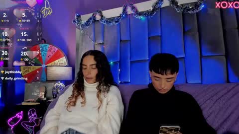 Isabella curly hair - Anastasia short hair  online show from 12-03-24, 03:55