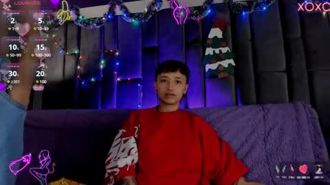 Isabella curly hair - Anastasia short hair  online show from 12-04-24, 12:58