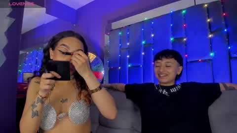 Isabella curly hair - Anastasia short hair  online show from 01-04-25, 05:05