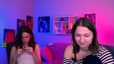 chloe_ley online show from 04-21-26, 02:51