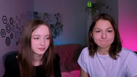 Snapshot of chloe_ley chatting on 04-29-26, 05:30 chloe_ley online show from 04-29-26, 05:30