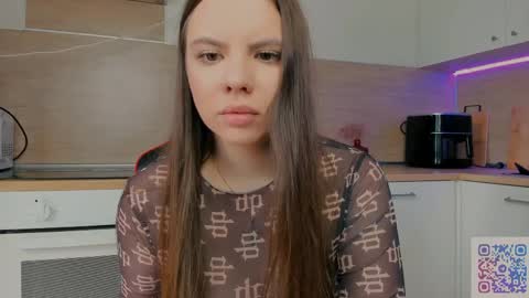 Chloe online show from 05-18-26, 12:33