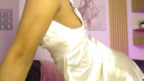 chloe_peach_ online show from 04-14-26, 12:55