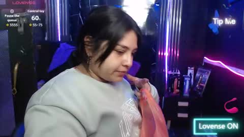 chloe_smith5 online show from 07-27-26, 01:18