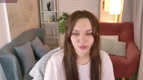 Snapshot of chloe_sunny chatting on 05-01-26, 06:23 Chloe online show from 05-01-26, 06:23
