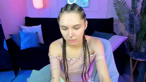 Chloe online show from 06-28-26, 07:14