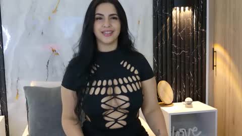 Snapshot of chloe_toms chatting on 01-11-26, 10:26 chloe online show from 01-11-26, 10:26