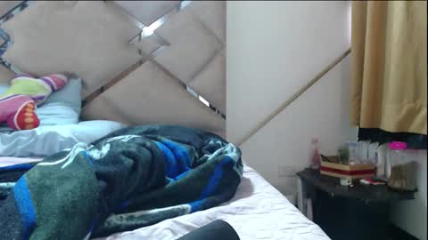 Chloe  online show from 03-10-26, 08:47