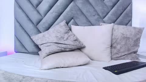 Snapshot of chloe_wilson7 chatting on 01-31-25, 11:13 chloe_wilson7 online show from 01-31-25, 11:13