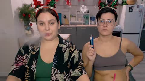 Eva and Sandra online show from 12-27-24, 05:37