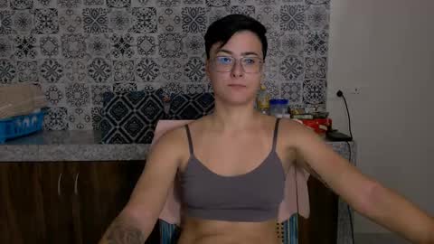 Eva and Sandra online show from 03-07-25, 05:38