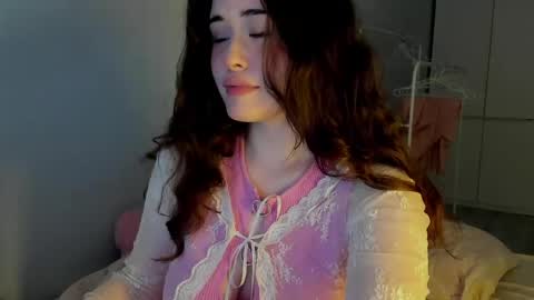 My name is Chloe Like my broadcast pls online show from 05-07-26, 04:29