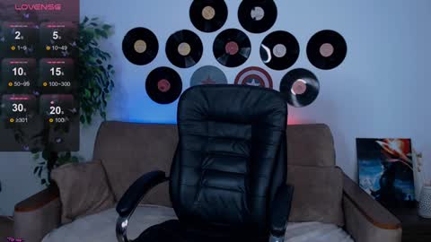 Ask me  online show from 02-08-25, 10:19