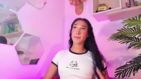 Chloe  online show from 03-08-25, 08:25