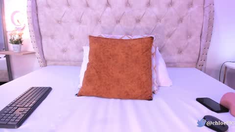 chloeferreira online show from 02-13-25, 05:37