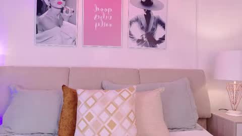 chloeferreira online show from 04-28-26, 02:10