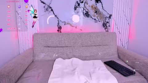 chloegils online show from 10-06-25, 02:47