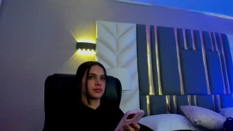  Chloe Harper  online show from 06-26-26, 11:58