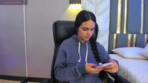  Chloe Harper  online show from 07-09-26, 11:58