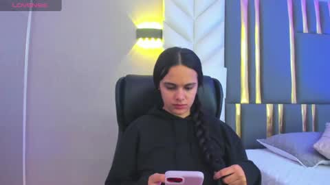  Chloe Harper  online show from 07-26-26, 12:12