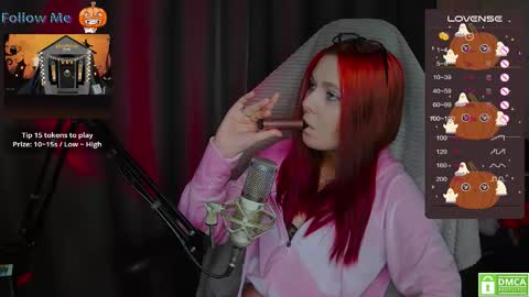 Chloe online show from 10-14-25, 03:51