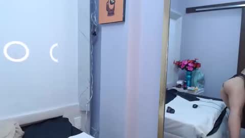 Snapshot of chloemartini_ chatting on 12-27-24, 06:35 ChloeSignup For Free Join my Fan Club online show from 12-27-24, 06:35