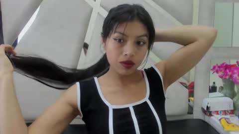 Snapshot of chloemartini_ chatting on 01-02-25, 02:54 ChloeSignup For Free Join my Fan Club online show from 01-02-25, 02:54