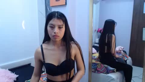 Snapshot of chloemartini_ chatting on 01-19-25, 02:57 ChloeSignup For Free Join my Fan Club online show from 01-19-25, 02:57
