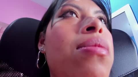 Snapshot of chloemartini_ chatting on 02-25-25, 05:52 ChloeSignup For Free Join my Fan Club online show from 02-25-25, 05:52