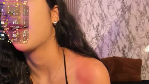 Snapshot of chloemasonn chatting on 10-17-25, 11:02 chloemasonn online show from 10-17-25, 11:02