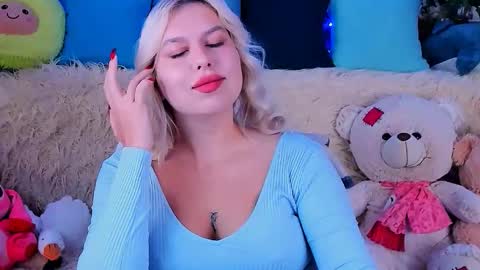 ChloeRicci online show from 09-11-25, 08:58