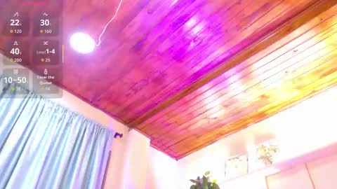 Snapshot of chloerossee chatting on 11-14-25, 01:15 Chloe rosse online show from 11-14-25, 01:15