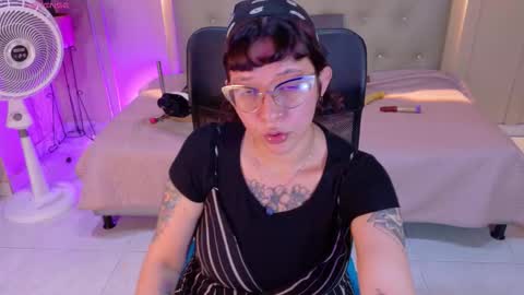 Chloe rosse online show from 03-18-26, 01:31