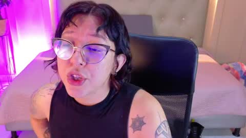 Chloe rosse online show from 04-24-26, 01:30