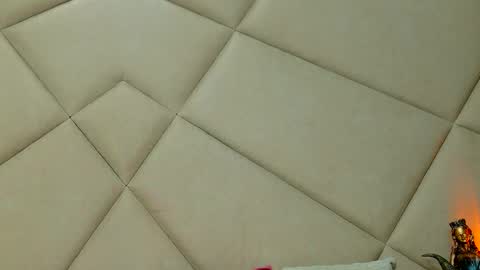 Chloe Vee online show from 01-11-26, 05:34