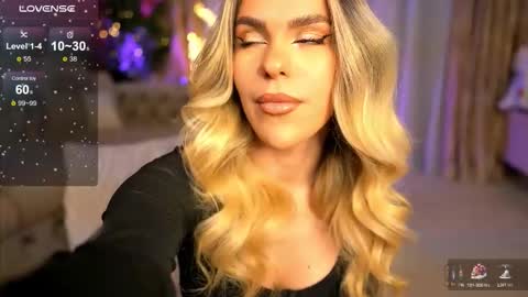 Chloe online show from 12-21-25, 09:33