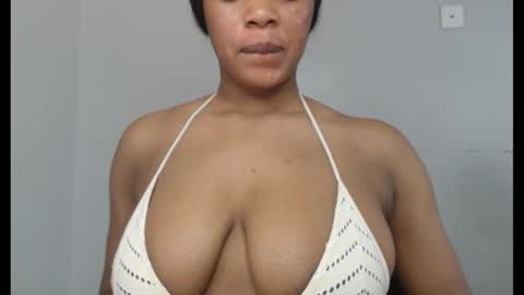 Snapshot of choco_chocox chatting on 09-16-25, 09:43 ESTHER online show from 09-16-25, 09:43