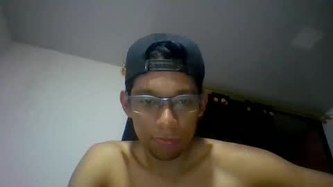 Snapshot of choco_flow chatting on 11-04-25, 11:59 choco_flow online show from 11-04-25, 11:59