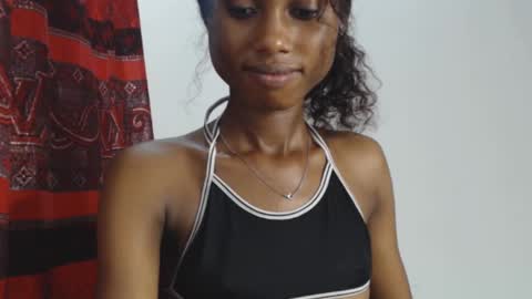 Snapshot of choco_petitqueen chatting on 12-06-24, 11:44 choco_petitqueen online show from 12-06-24, 11:44