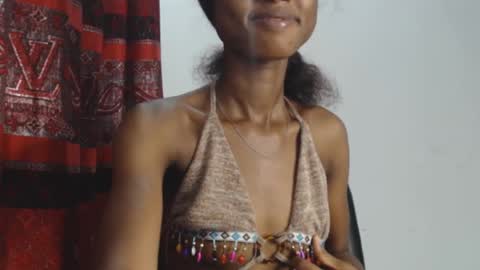 Snapshot of choco_petitqueen chatting on 12-29-24, 07:17 choco_petitqueen online show from 12-29-24, 07:17