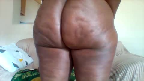 chocobabe002 online show from 10-24-25, 01:18