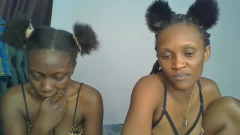 chocobear22 online show from 11-20-25, 11:32