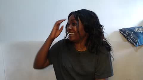 Snapshot of chocolate_desiree chatting on 05-08-26, 09:25 Lofti online show from 05-08-26, 09:25