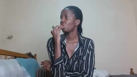 chocolatebony_ online show from 06-07-26, 04:55