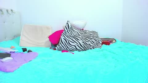   online show from 12-13-24, 03:43