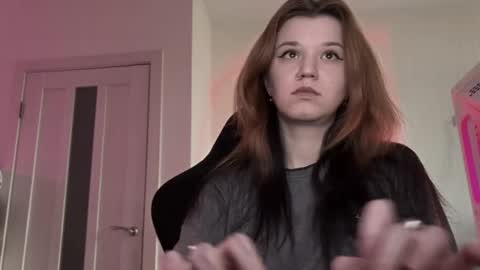 Lissa online show from 04-25-26, 01:41