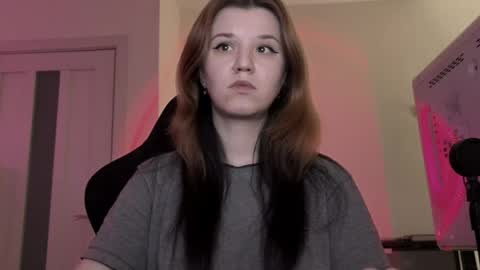 Lissa online show from 04-26-26, 01:09