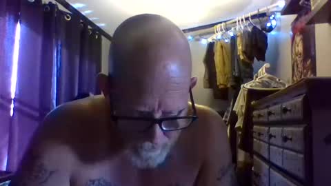 Snapshot of chompers176983 chatting on 09-19-25, 02:07 chompers online show from 09-19-25, 02:07